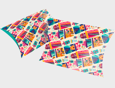 PRE004 - Caixa Travesseiro Pequena Modelo Presente Couchê 300g Verniz Total Frente 15,6x3x12,9cm - 4x0 - 50 unid